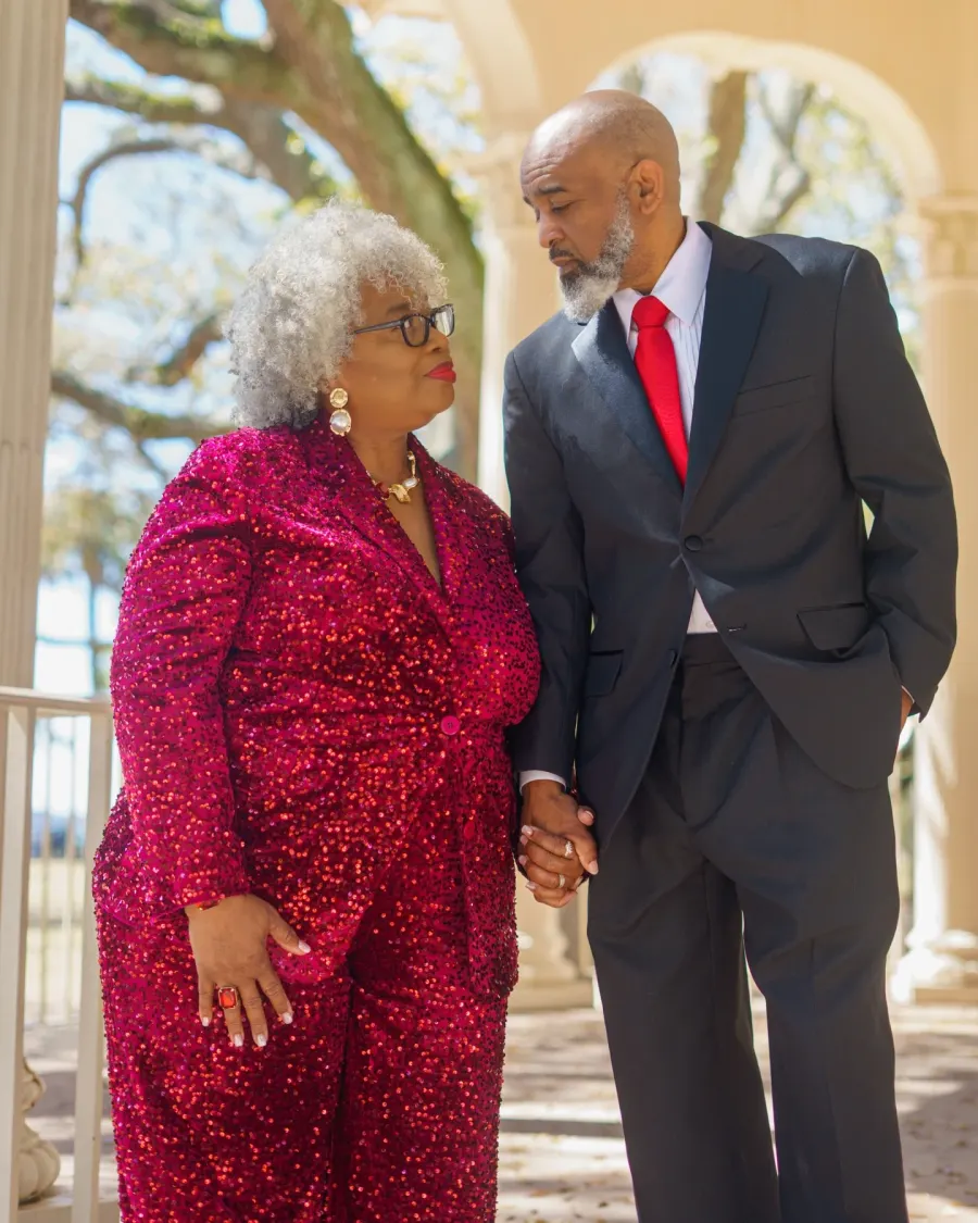 Anniversary photoshoot downtown Charleston couples