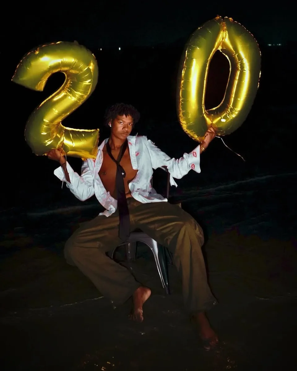 Charleston portrait photographer creating lifestyle portraits in scenic local locations